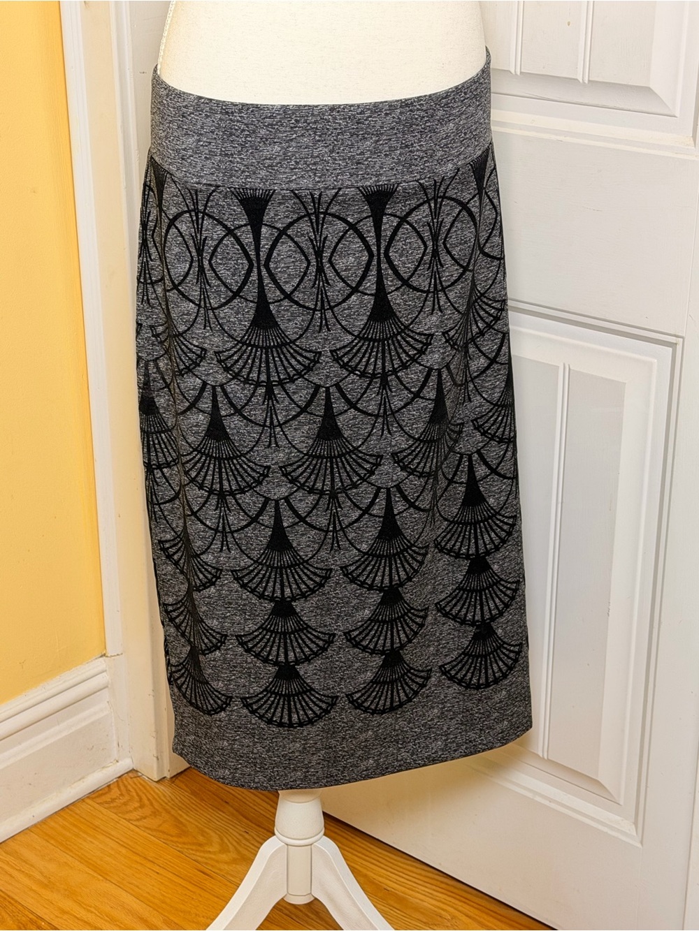 Alfani Gray Midi Skirt with Black Fan Pattern